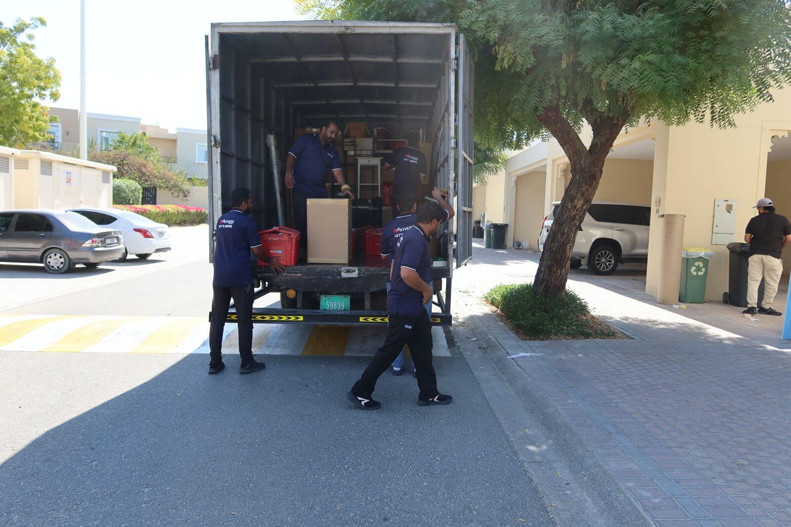 movers and packers in dubai silicon oasis